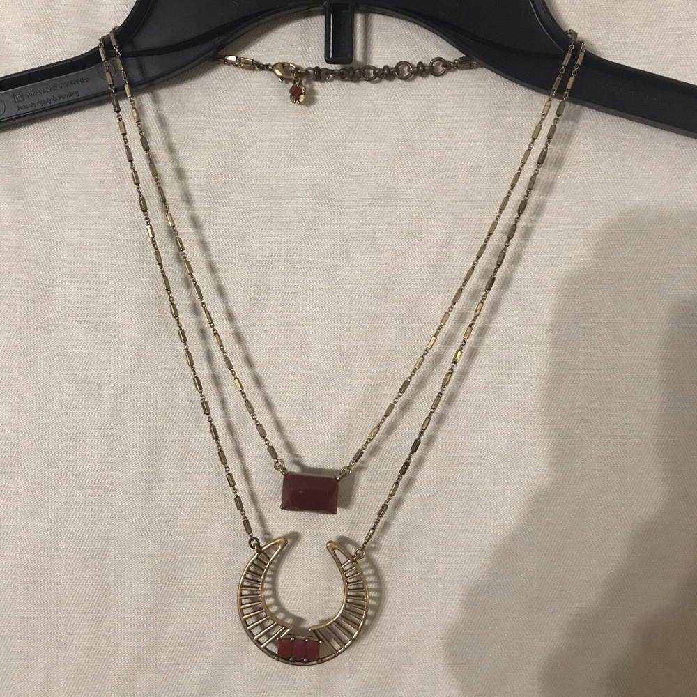 🦠 Subtle red gold necklace